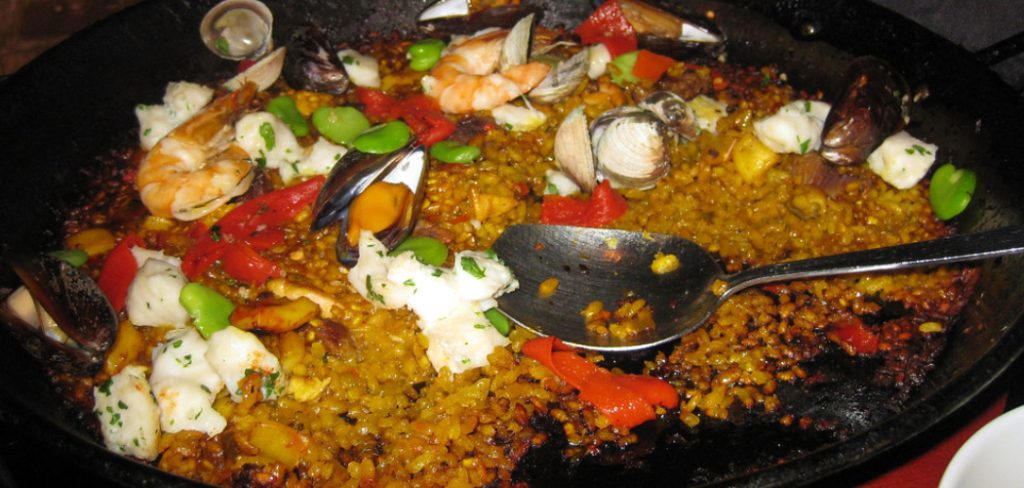 How to Clean Paella Pan